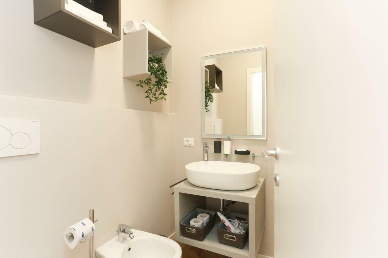 The Best Rent - Modern Apartment Near Bocconi University Milaan Buitenkant foto
